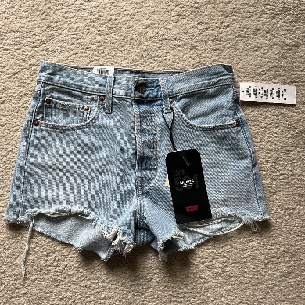 Levi's NWT Women's 26 Blue Washed Cotton High Rise Raw Hem Denim Shorts